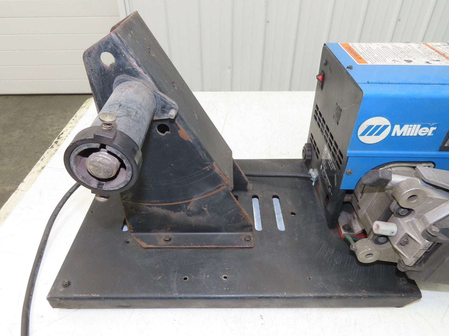 Miller S-64 Mig Welder Wire Feeder 24V Series 60 Millermatic Single Spool