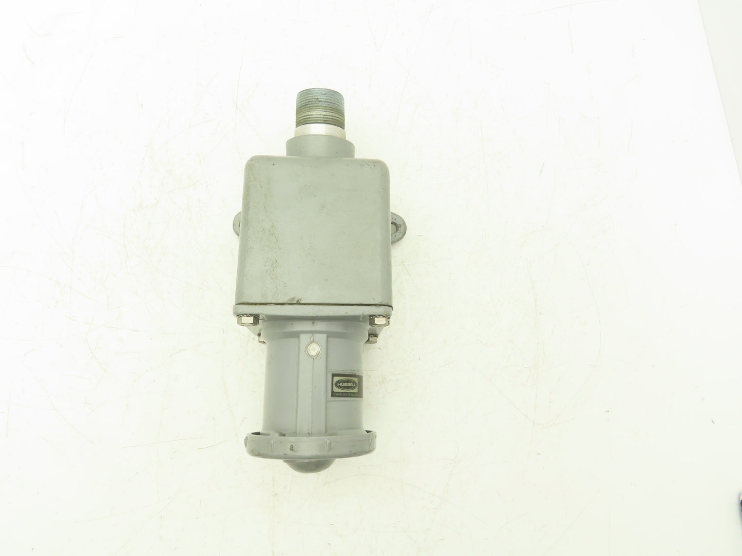 Hubbell HBL460RS2W Receptacle 60A 250VDC 600VAC 3 Pole 4 Wire & Angle Back Box