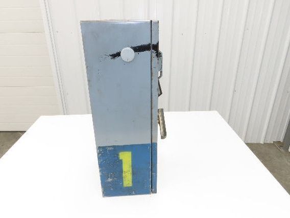 Allen Bradley 512-BJB-1-4G-6-24 Combination Starter NEMA Size 0 Fusible 600V 3ph