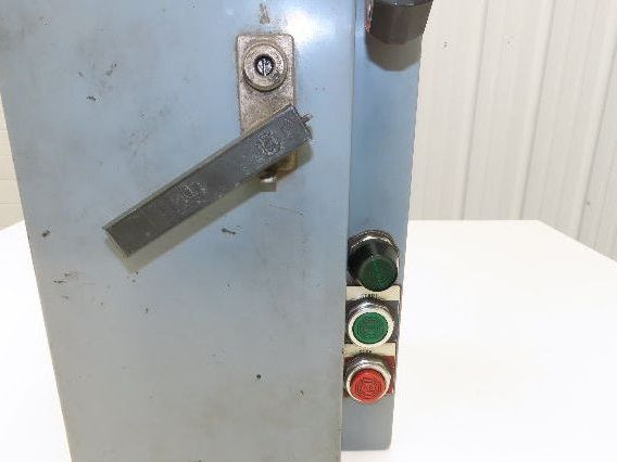 Allen Bradley 512-BJB-1-4G-6-24 Combination Starter NEMA Size 0 Fusible 600V 3ph
