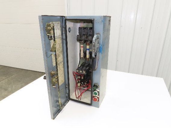 Allen Bradley 512-BJB-1-4G-6-24 Combination Starter NEMA Size 0 Fusible 600V 3ph