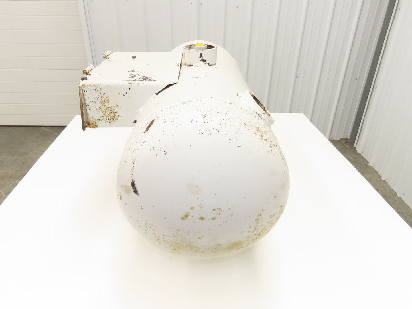 Manchester Propane Storage Tank 18 Gallon Horizontal Fill Port RV Van Trailer