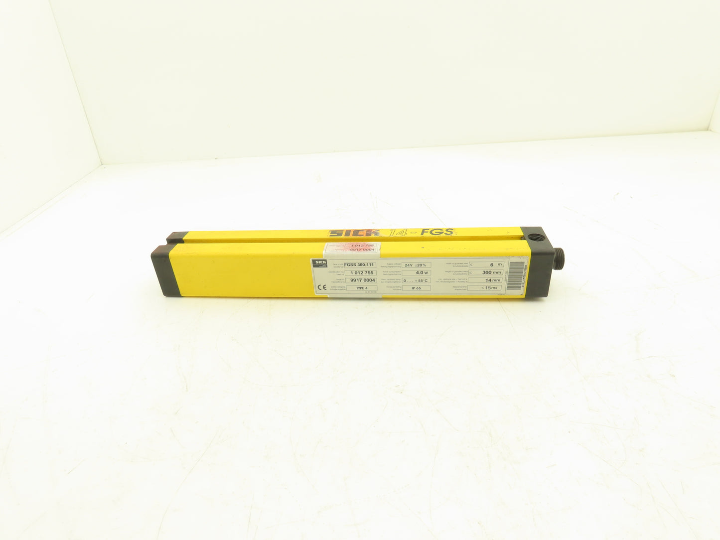 Sick FGSS 300-111 Light Curtain Emitter 300mm Height 6m sensing Distance 24V
