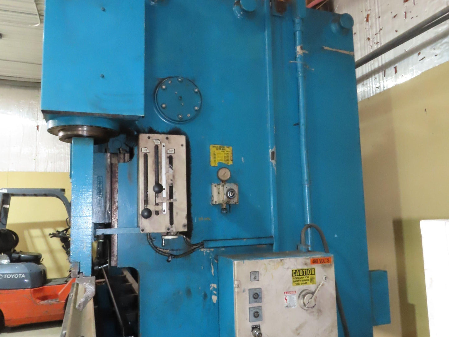 Wysong MTH250-120 Hydraulic Press Brake 10' x 3/8" 250 Ton 20Hp