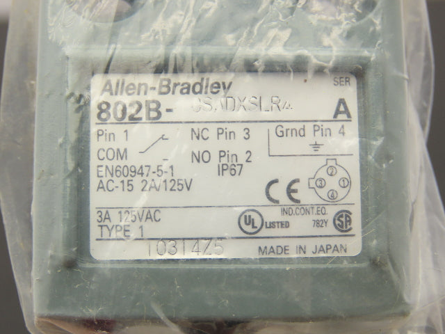 Allen Bradley 802B-CSADXSLR4 Compact Limit Switch Roller 125vAC 3A 5mm