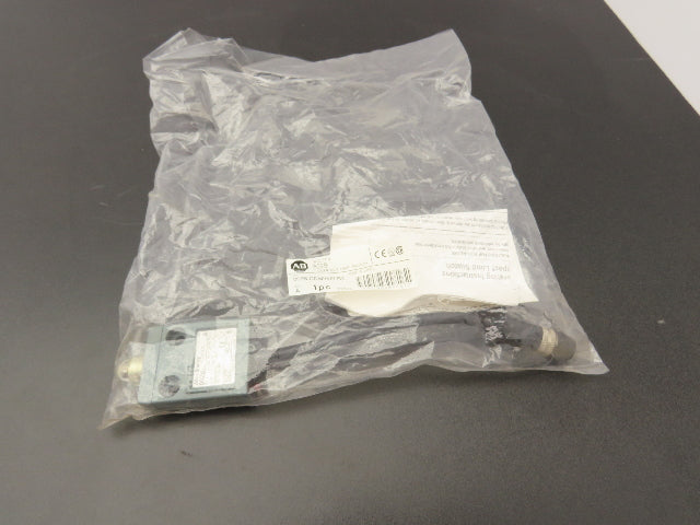 Allen Bradley 802B-CSADXSLR4 Compact Limit Switch Roller 125vAC 3A 5mm