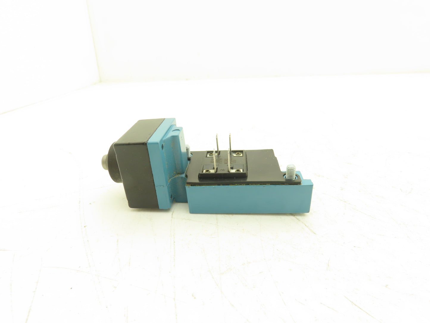 Honeywell LSZ7C1A Micro Limit Switch Heavy Duty 600vAC 10A NEMA A600