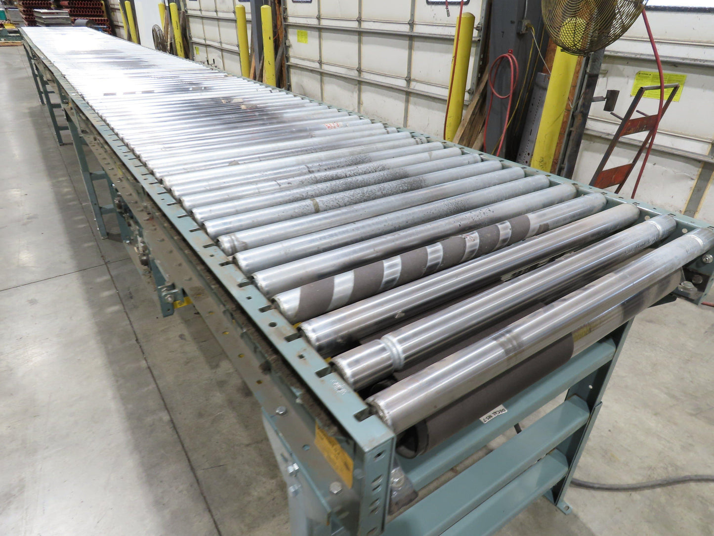 Hytrol 36"x 28' Accumulation Roller Conveyor 2Hp 460V 3PH 105 FPM Belt Drive