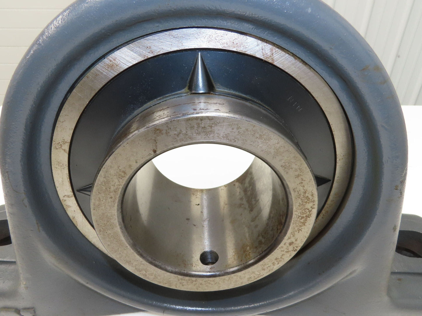 NTN P324 Pillow Block Bearing 120mm 4.724" Bore 2-Bolt