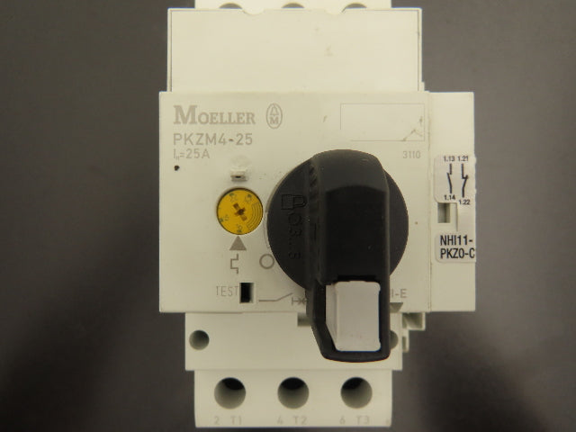 Moeller PKZM4-25 Manual Motor Starter 16-25A 20Hp 600vAC 3Ph