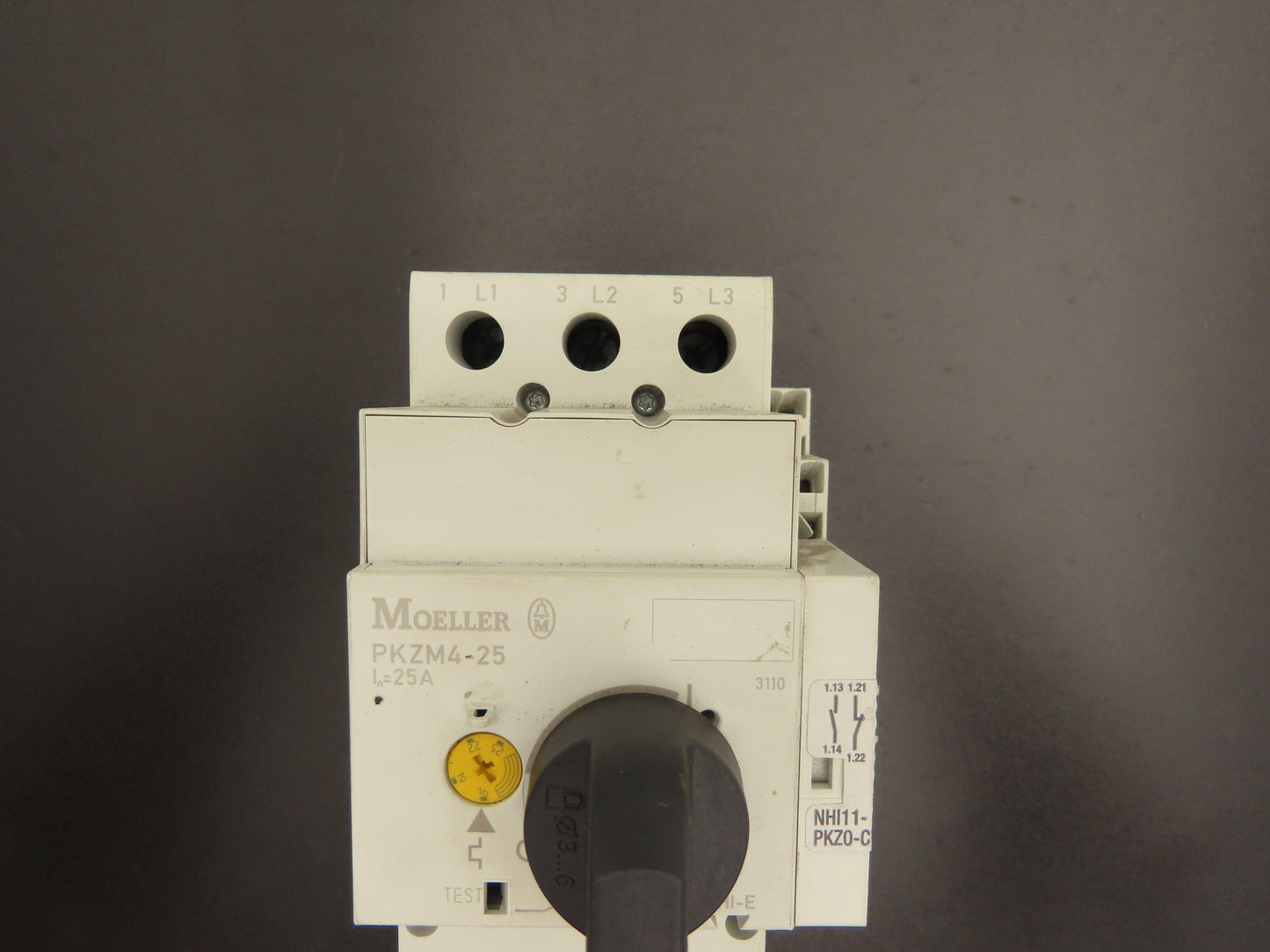 Moeller PKZM4-25 Manual Motor Starter 16-25A 20Hp 600vAC 3Ph