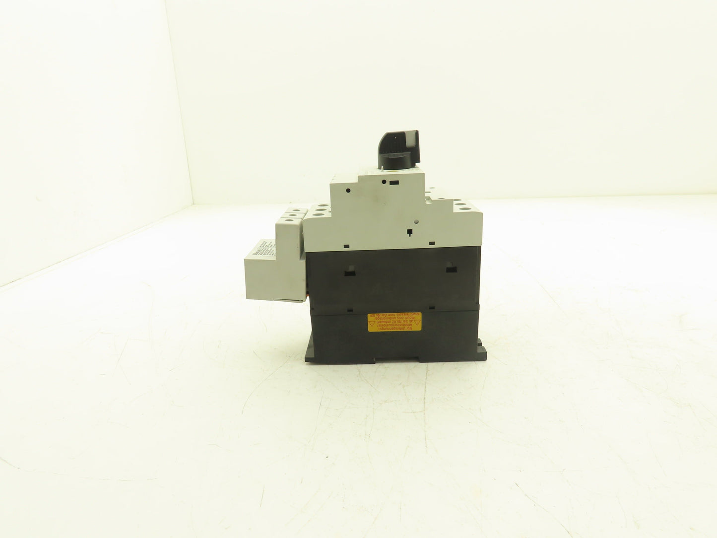 Moeller PKZM4-32 Manual Motor Starter 24-32A 30Hp 600vAC 3Ph