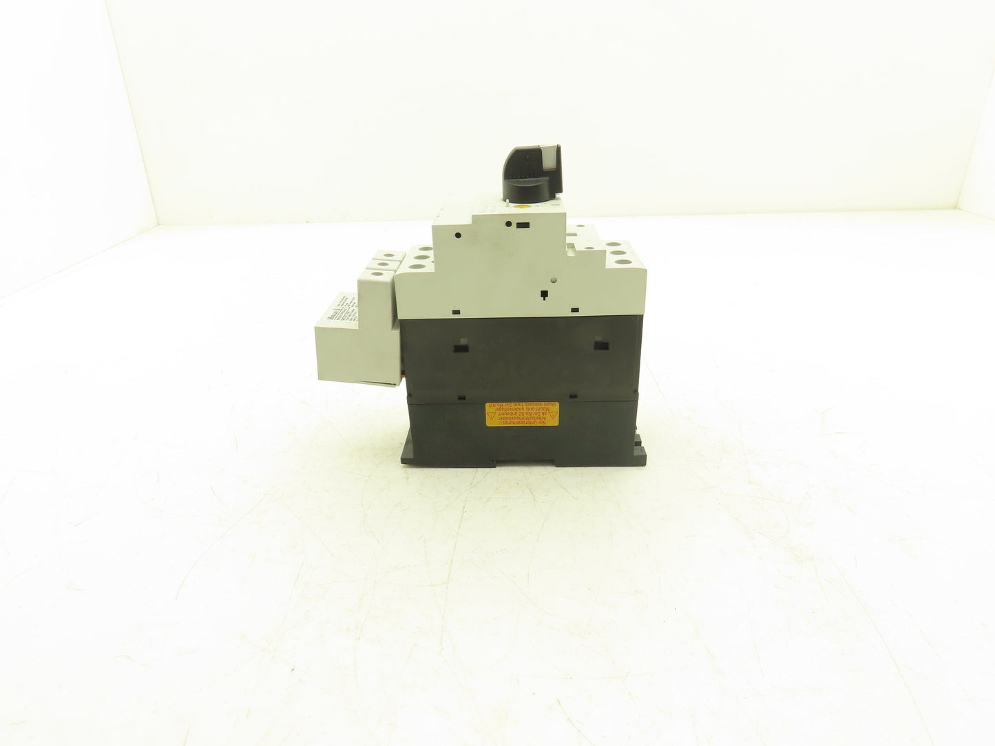 Moeller PKZM4-32 Manual Motor Starter 24-32A 30Hp 600vAC 3Ph