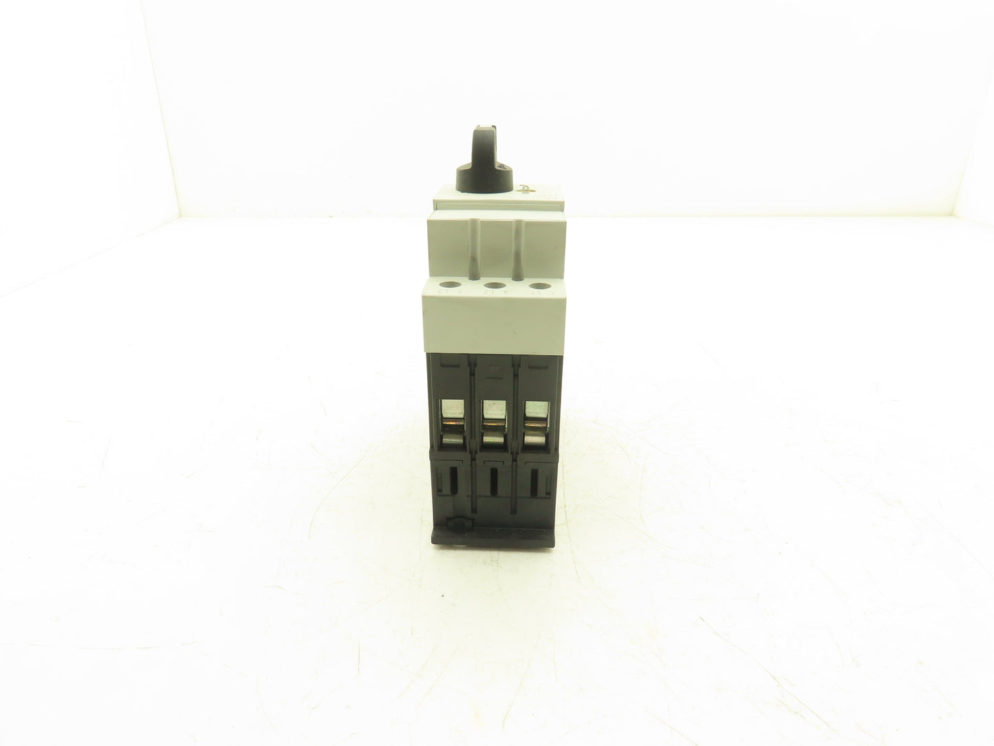 Moeller PKZM4-32 Manual Motor Starter 24-32A 30Hp 600vAC 3Ph