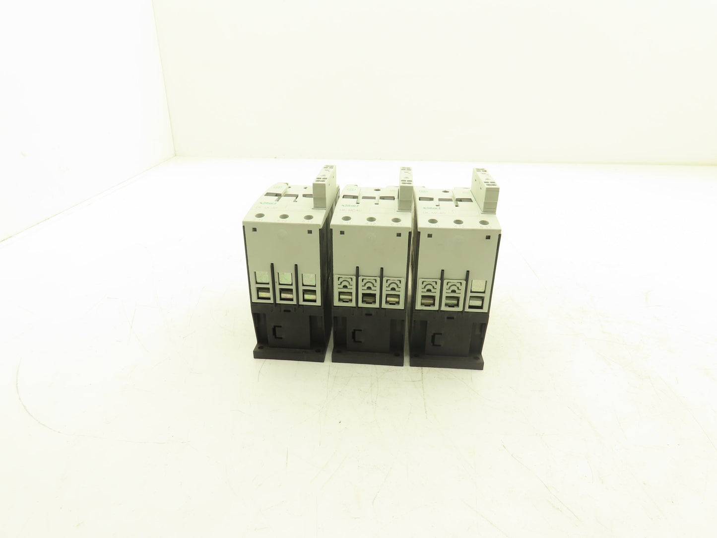Siemens DIL MC40 Contactor 40Hp 600v 3Ph Lot of 3