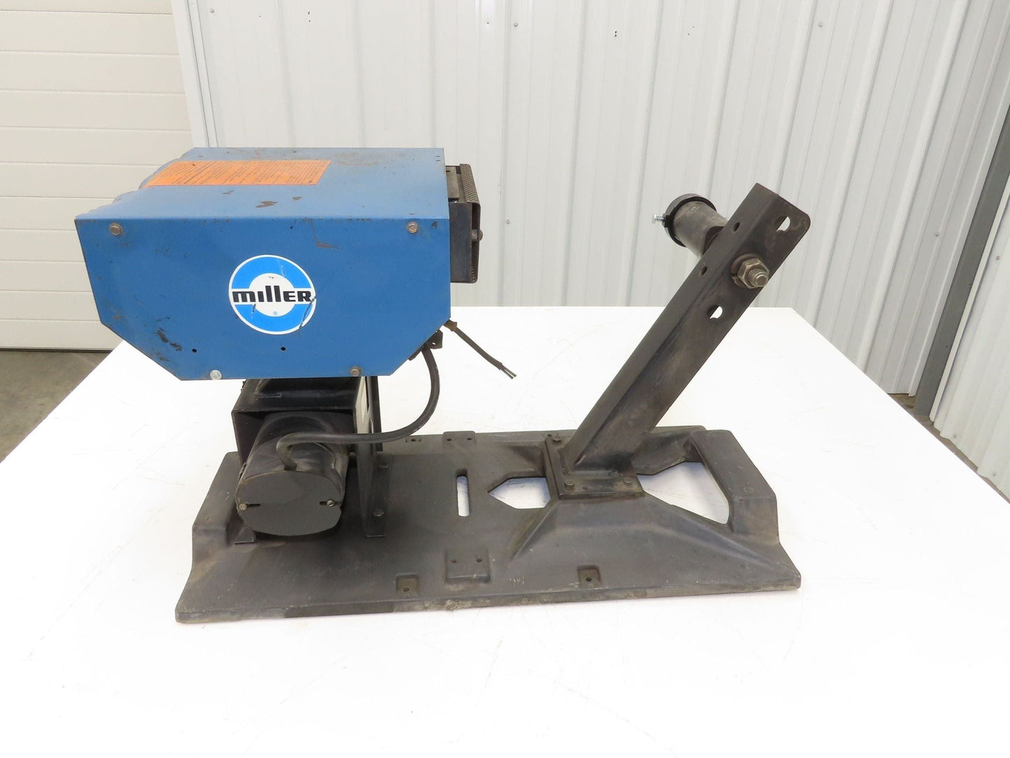 Miller S-52E Mig Welder Wire Feeder 115V Millermatic Spool .035" Rollers