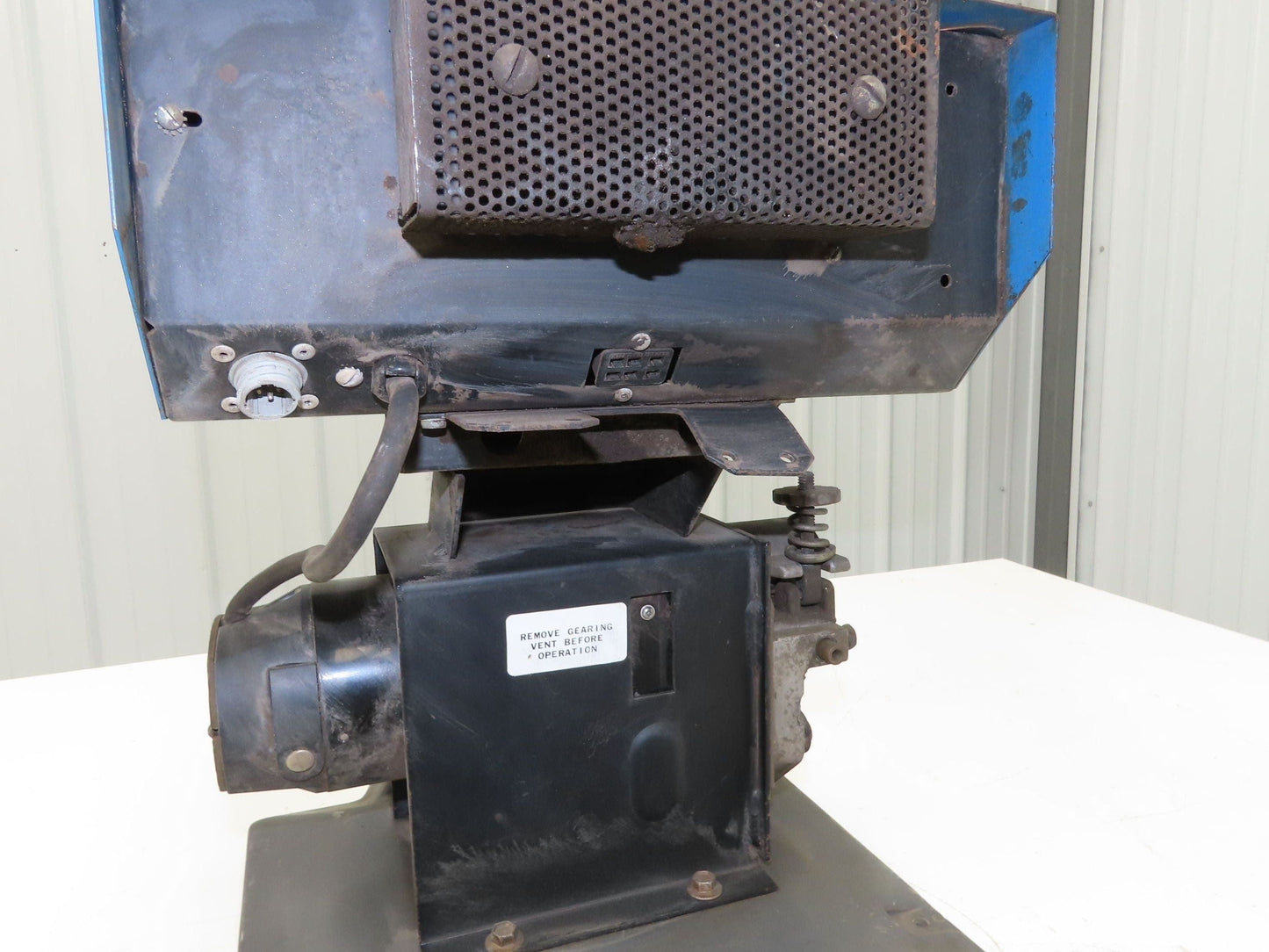 Miller S-52E Mig Welder Wire Feeder 115V Millermatic Spool .030" Rollers