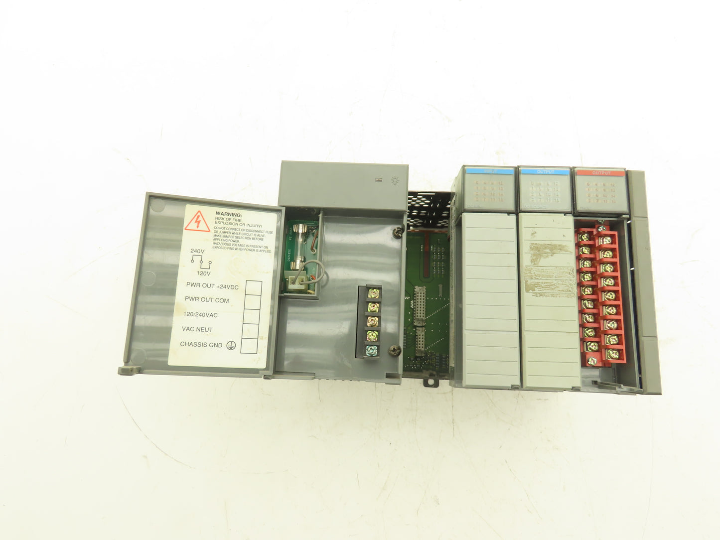 Allen Bradley 1746-A4 4-Slot Chassis Ser C Power Supply Input and Output Cards