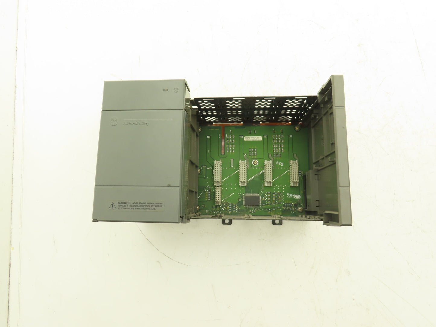 Allen Bradley 1746-A4 4-Slot Chassis Ser C Power Supply Input and Output Cards