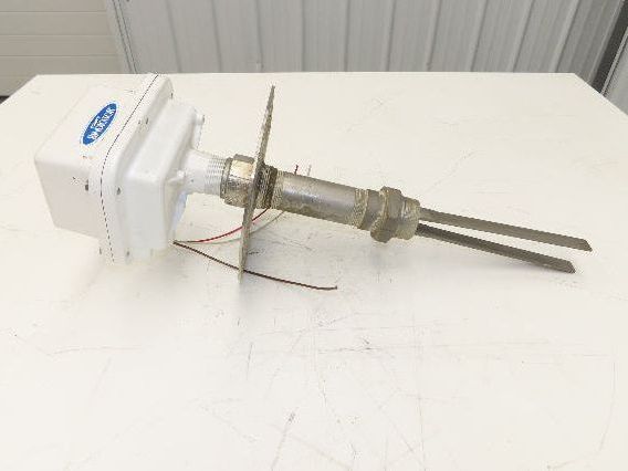 Bindicator LP11A1DA30 Pulse Point Vibrating Fork Level Sensor 15" Probe 8"Flange