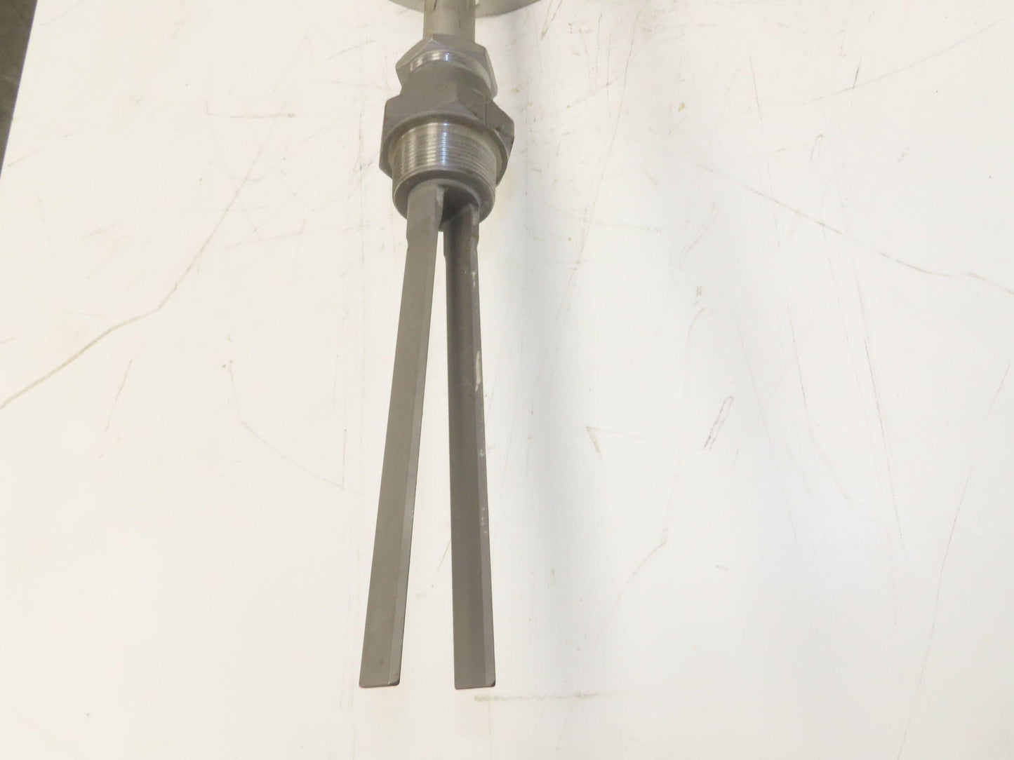 Bindicator LP11A1DA30 Pulse Point Vibrating Fork Level Sensor 18" Probe 8"Flange