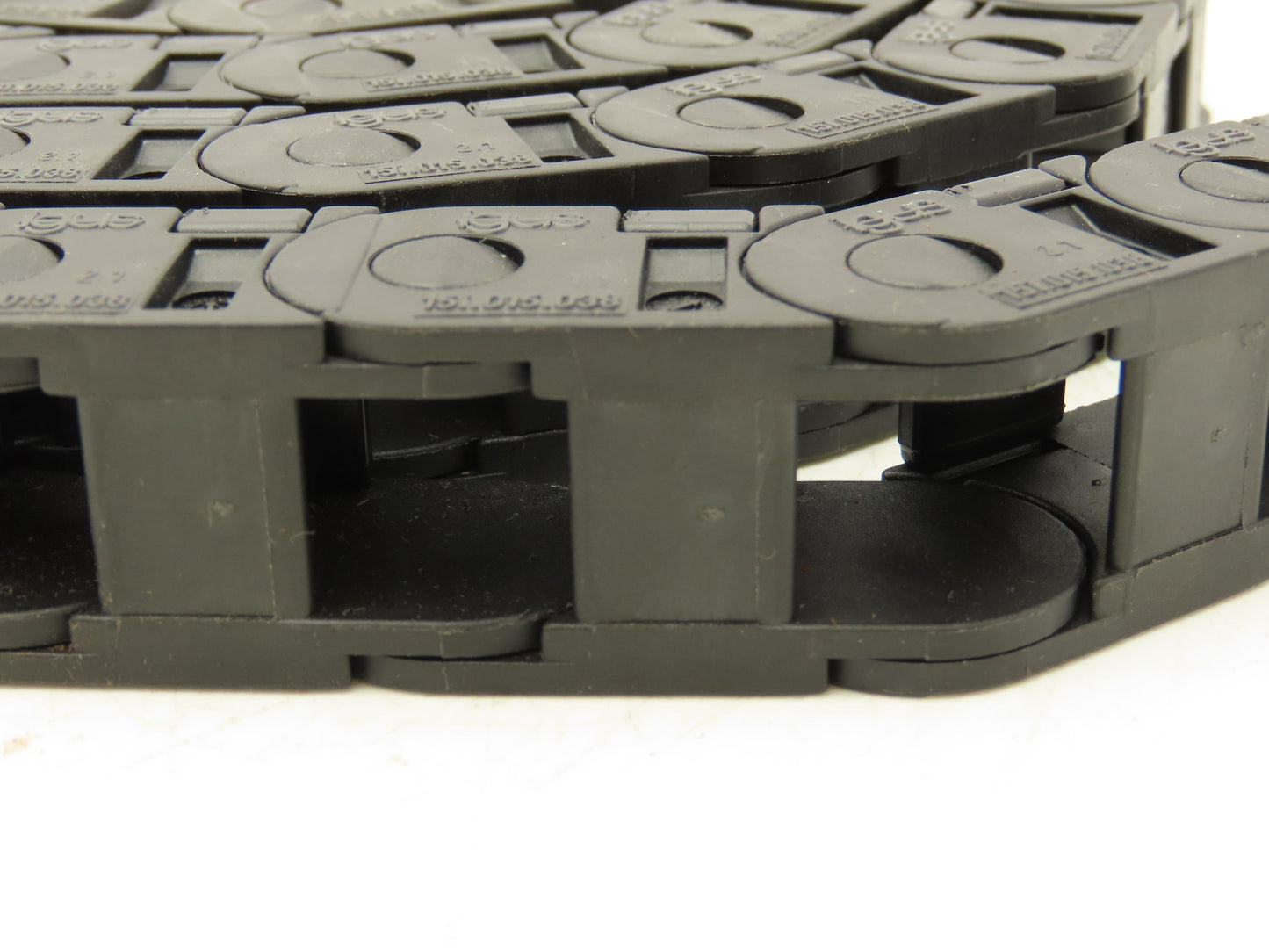 Igus Energy Chain Cable Carrier 1/2 x 5/8 x 90" Length