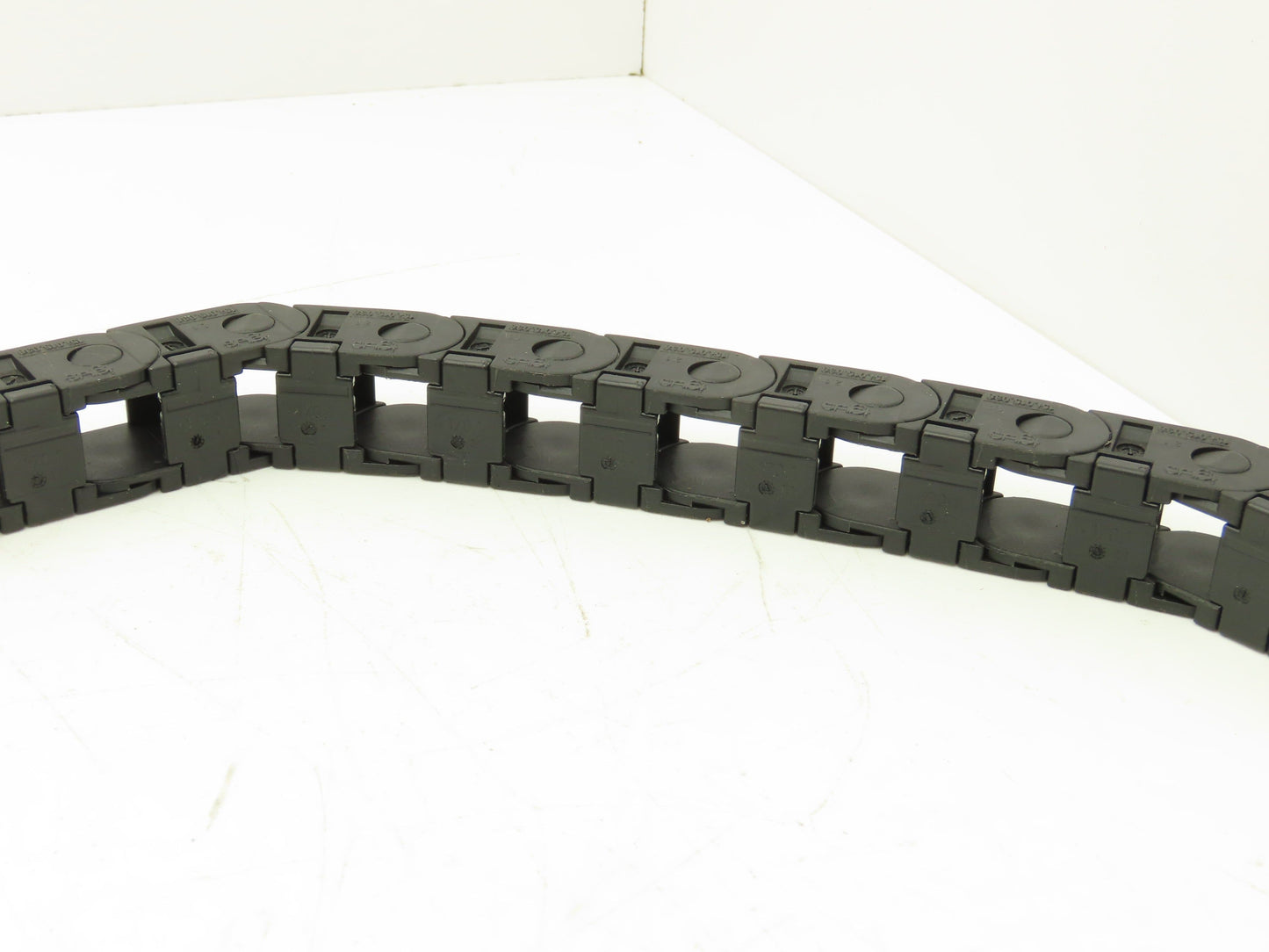 Igus Energy Chain Cable Carrier 1/2 x 5/8 x 90" Length