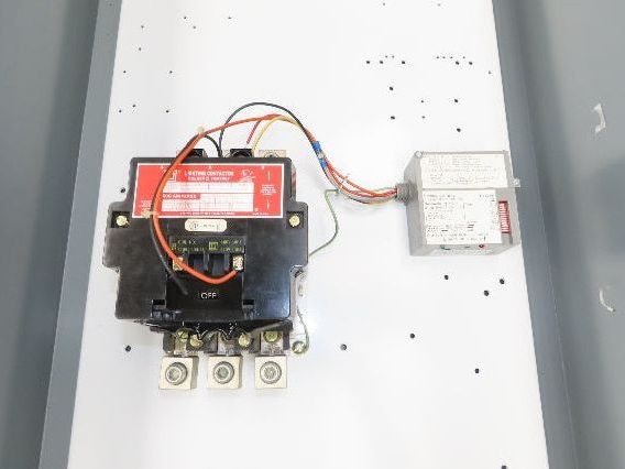 Square D 8903 SV0 2 Lighting Contactor Electrical Enclosure 200 Amps 600V 3 Pole