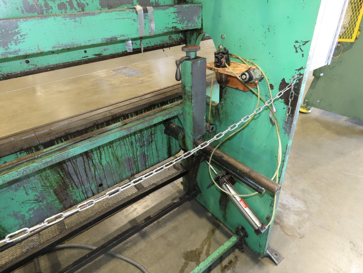 Chicago Mechanical Press Brake 8' Ram 2" Stroke 1.5Hp 460V