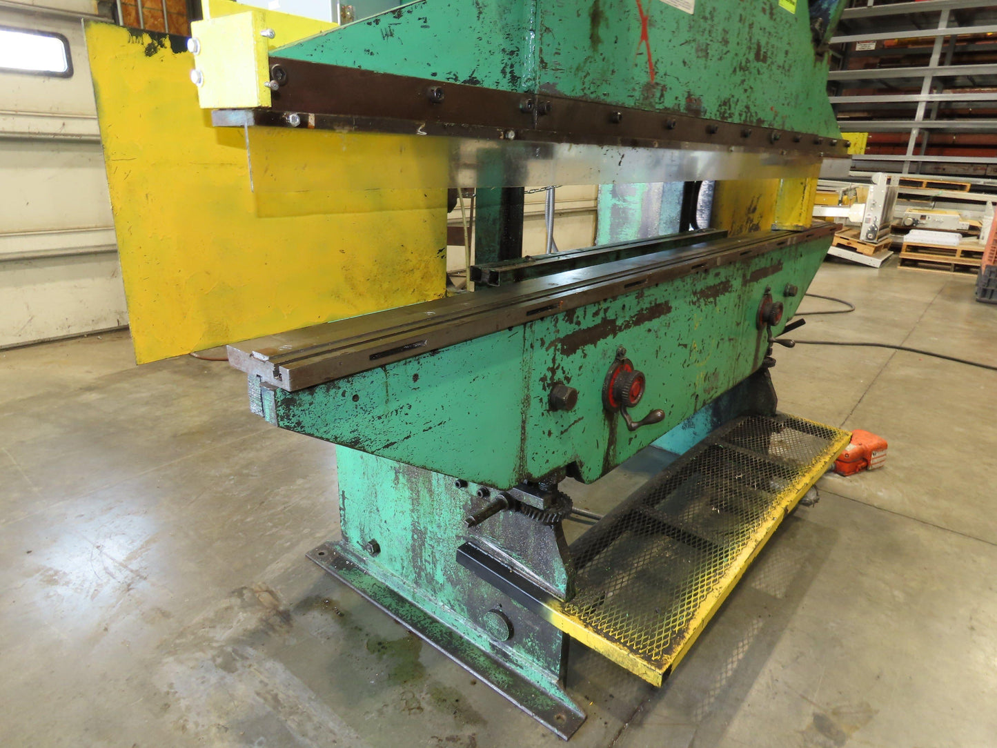 Chicago Mechanical Press Brake 8' Ram 2" Stroke 1.5Hp 460V