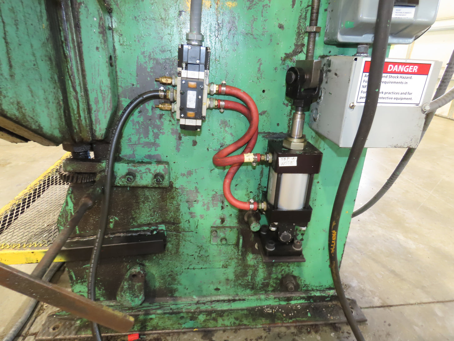 Chicago Mechanical Press Brake 8' Ram 2" Stroke 1.5Hp 460V