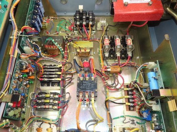 Allen Bradley 1334-FJB VFD Adjustable Frequency Drive 15Hp 460V 21A 3Ph Reman