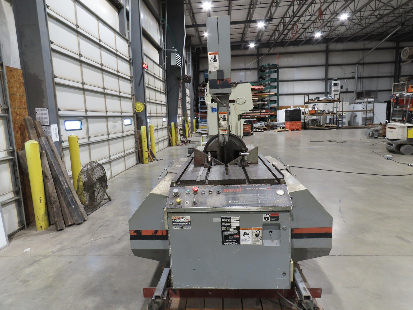 Marvel Series 8 Mark III 18"x 22" Vertical Tilt-Frame Band Saw