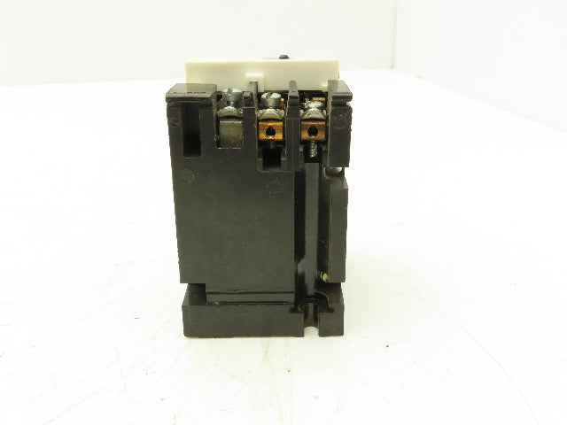 General Electric CR120A02011AA GE Industrial Relay 300V 10A 120VAC 40HZ Coil