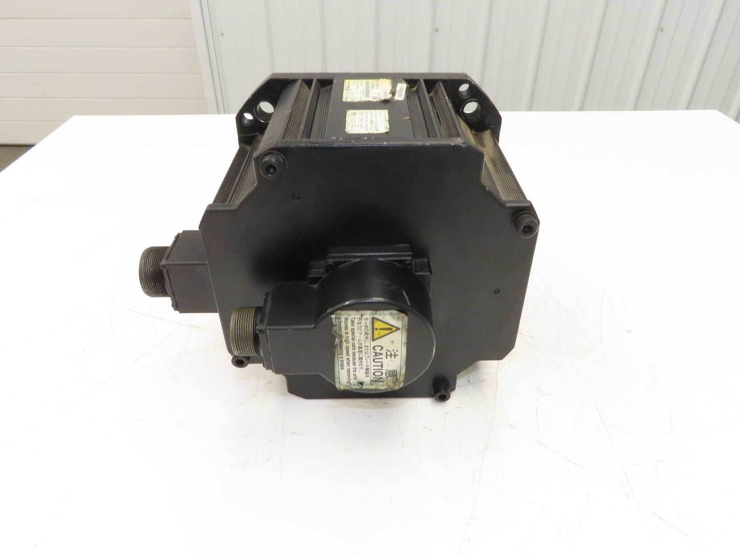 Okuma MFM452Q3V AC Servo Motor 4.5Kw 2000 RPM