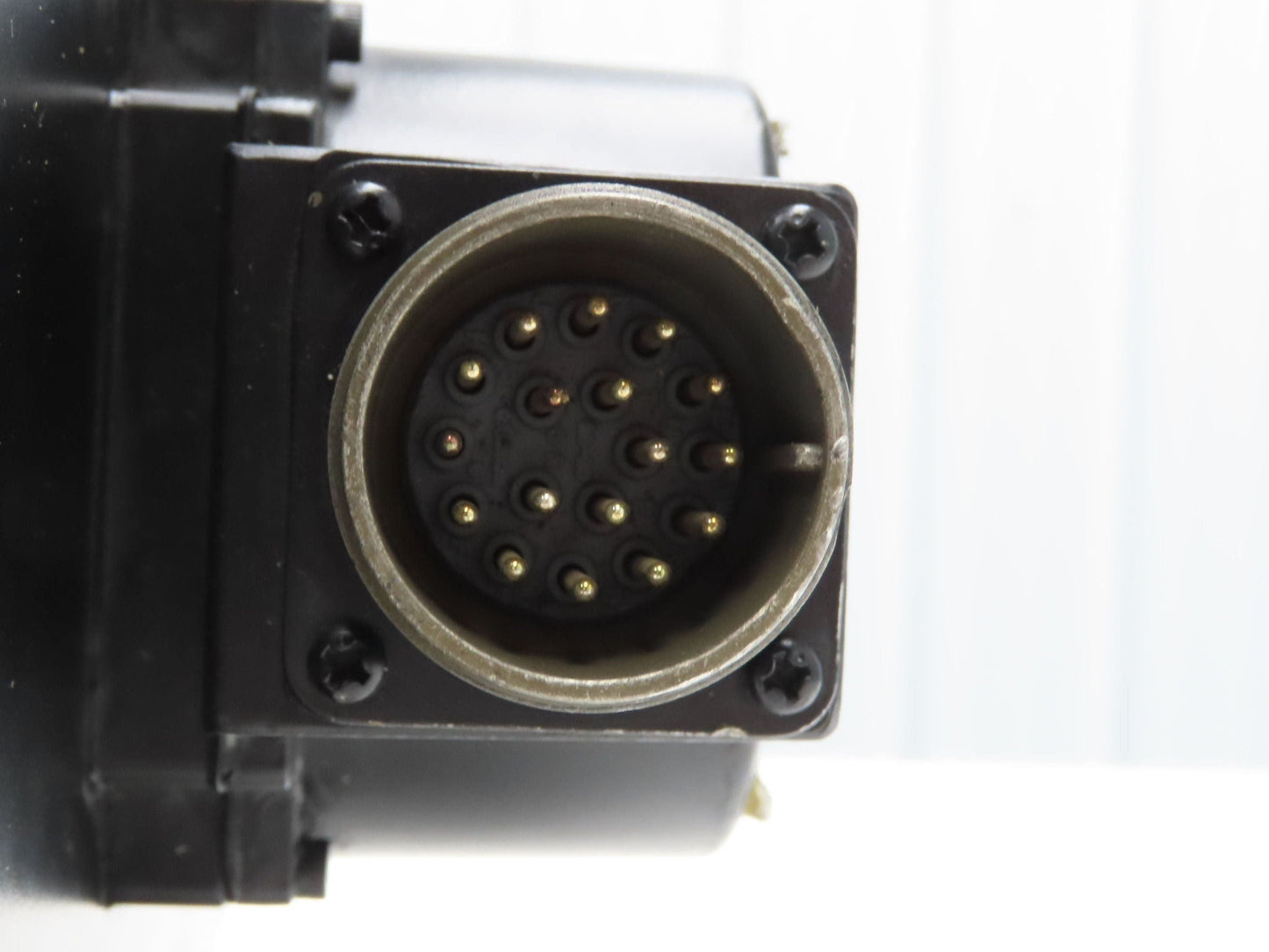Okuma MFM452Q3V AC Servo Motor 4.5Kw 2000 RPM