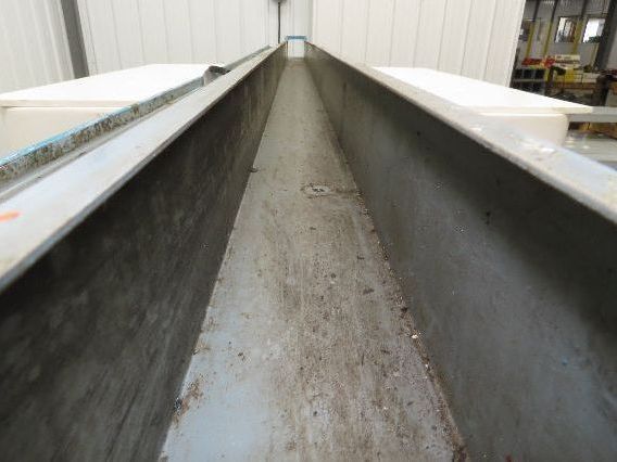 Wiegmann JW410 4"x4" Wireway Straight 120" Section Feed-Through NEMA 12 Hoffman