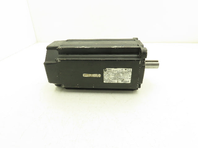 Allen Bradley MPL-B540D-MJ74AA Kinetix AC Servo Motor 4.67Hp 2000 RPM 460V 3PH