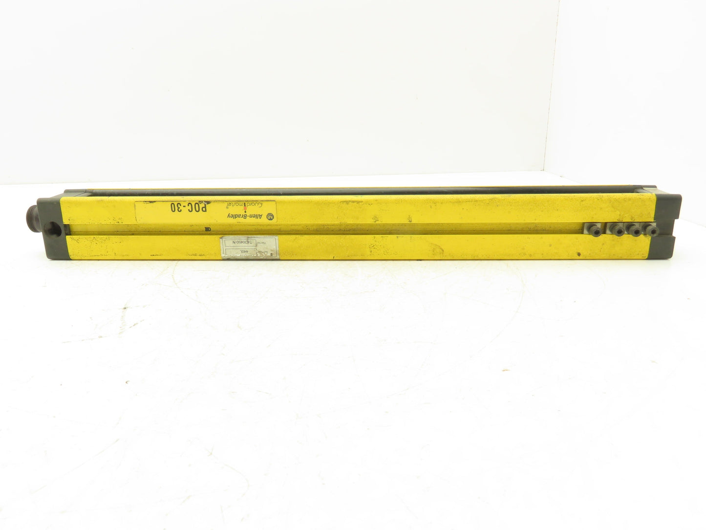 Allen Bradley 440L-T4D0450-N Light Curtain Transmitter Guardmaster POC-30
