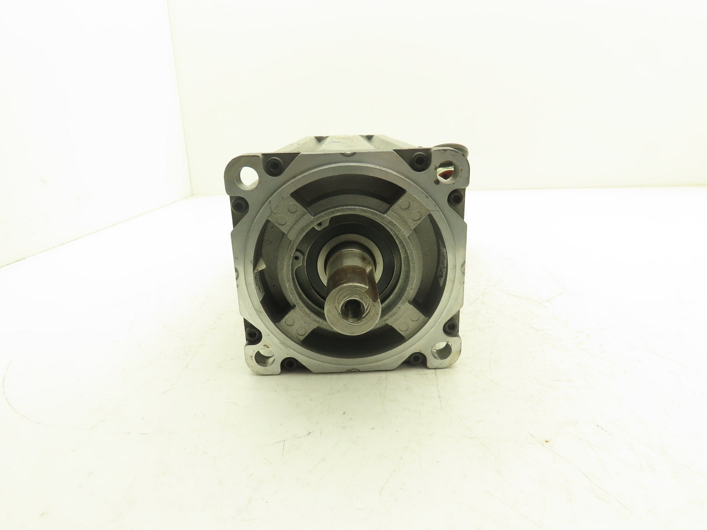 Allen Bradley MPM-B1652F-MJ74AA Kinetix AC Servo Motor 5.76Hp 4500 RPM 480V 3PH