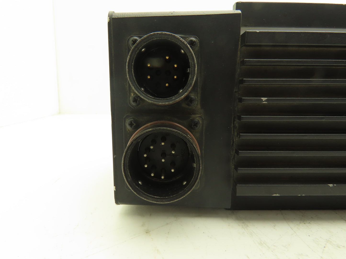 Allen Bradley 1326AS-B460F-21 AC Servo Motor 2.8kW 4300 RPM 460V 3PH
