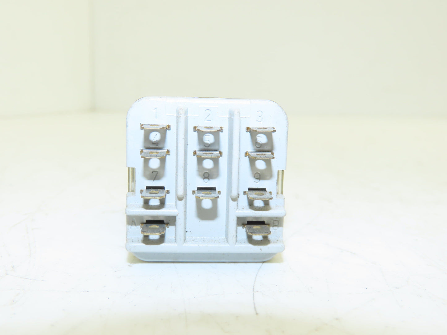 Allen Bradley 700HB-33Z24-4 Miniature Control Relay 24VDC Coil 10A Lot of 7