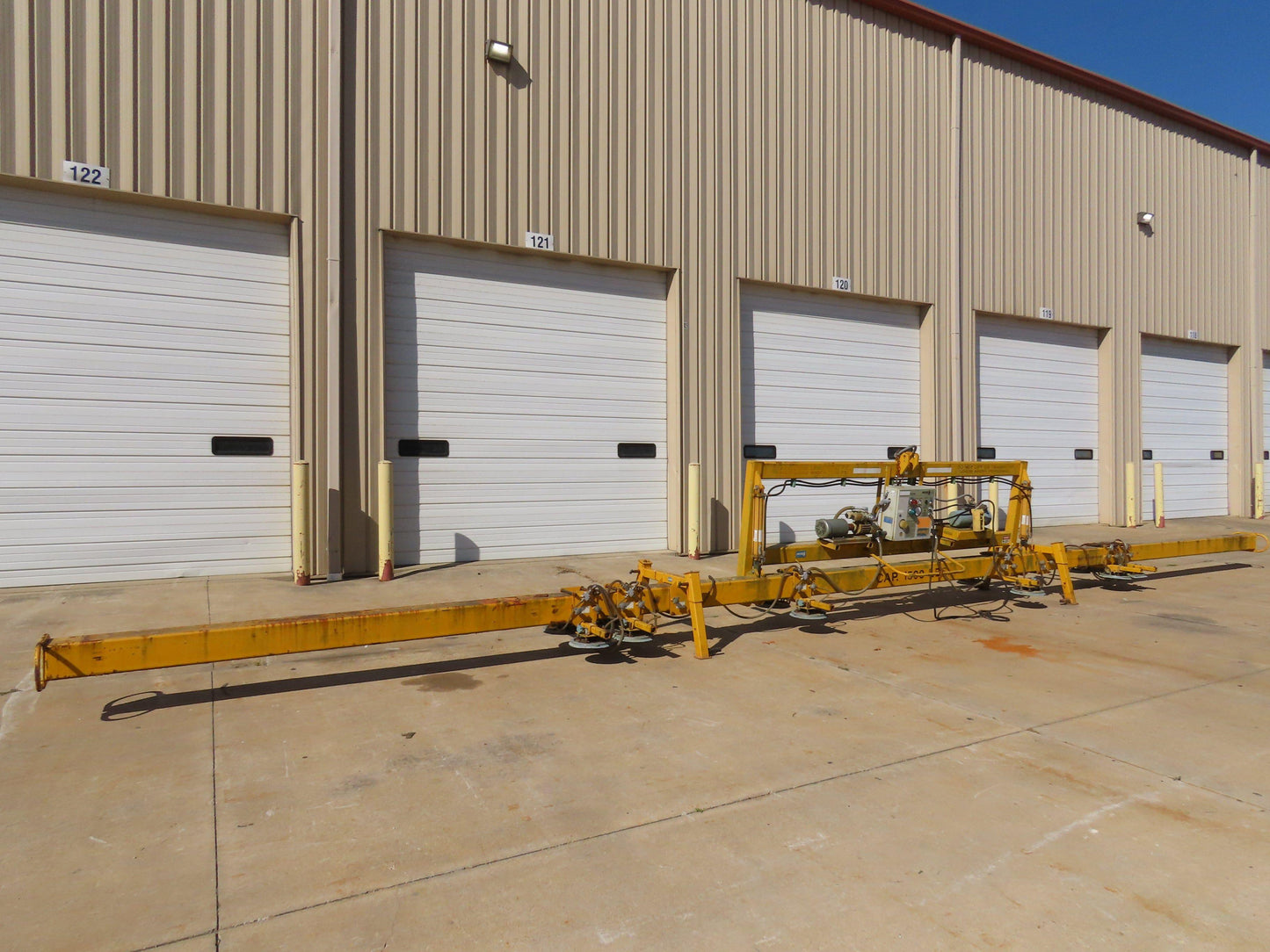 Anver Vac-Pack VPE-24 Vacuum Lifter with Powered Tilt 10'x 53' 1500 Lb 45' 4"OAL