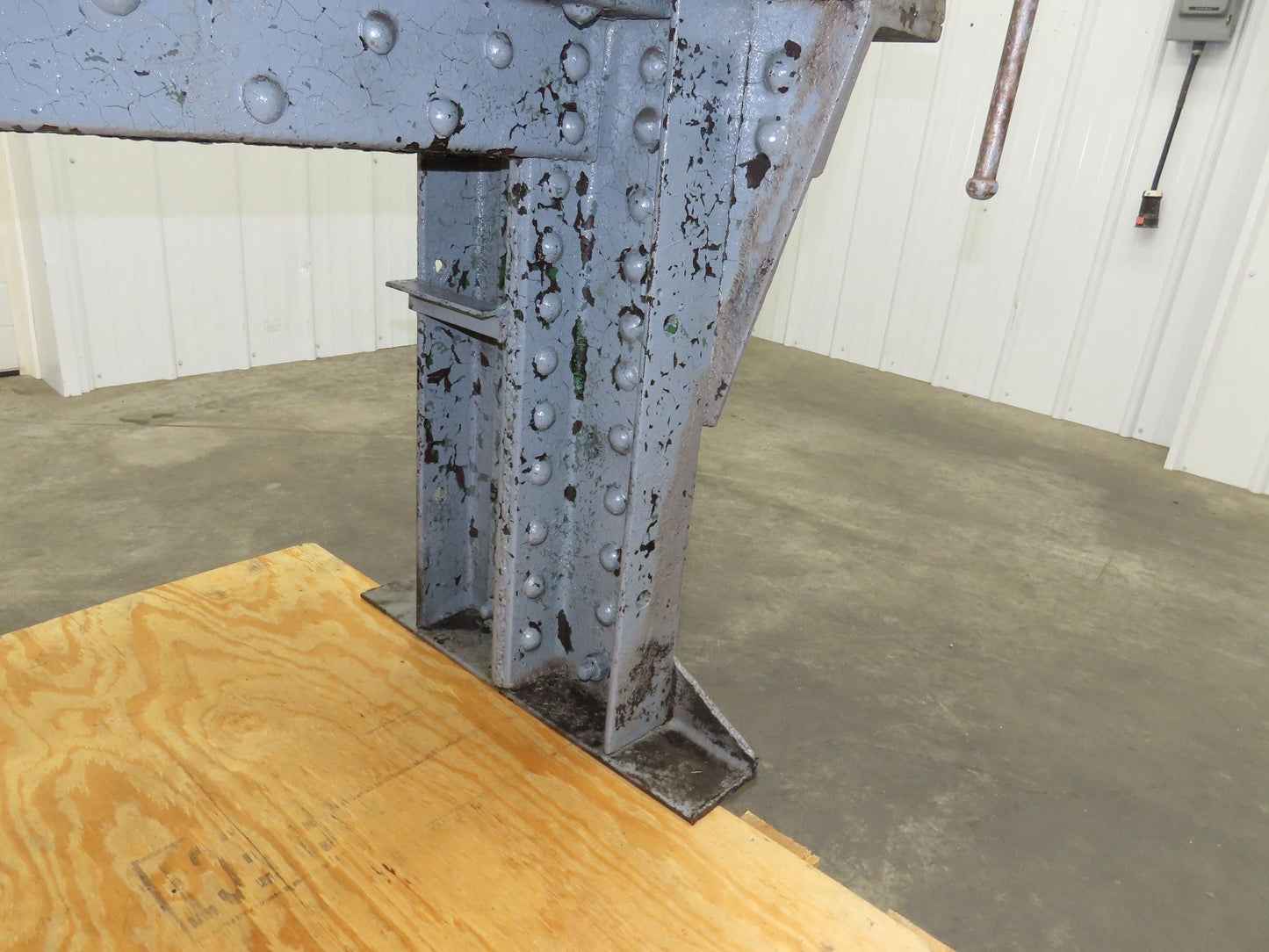Vintage 1" Thick Top Steel Fabrication Welding Table Work Bench 56"x24"x33"