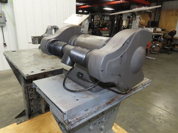 Vintage 1" Thick Top Steel Fabrication Welding Table Work Bench 56"x24"x33"