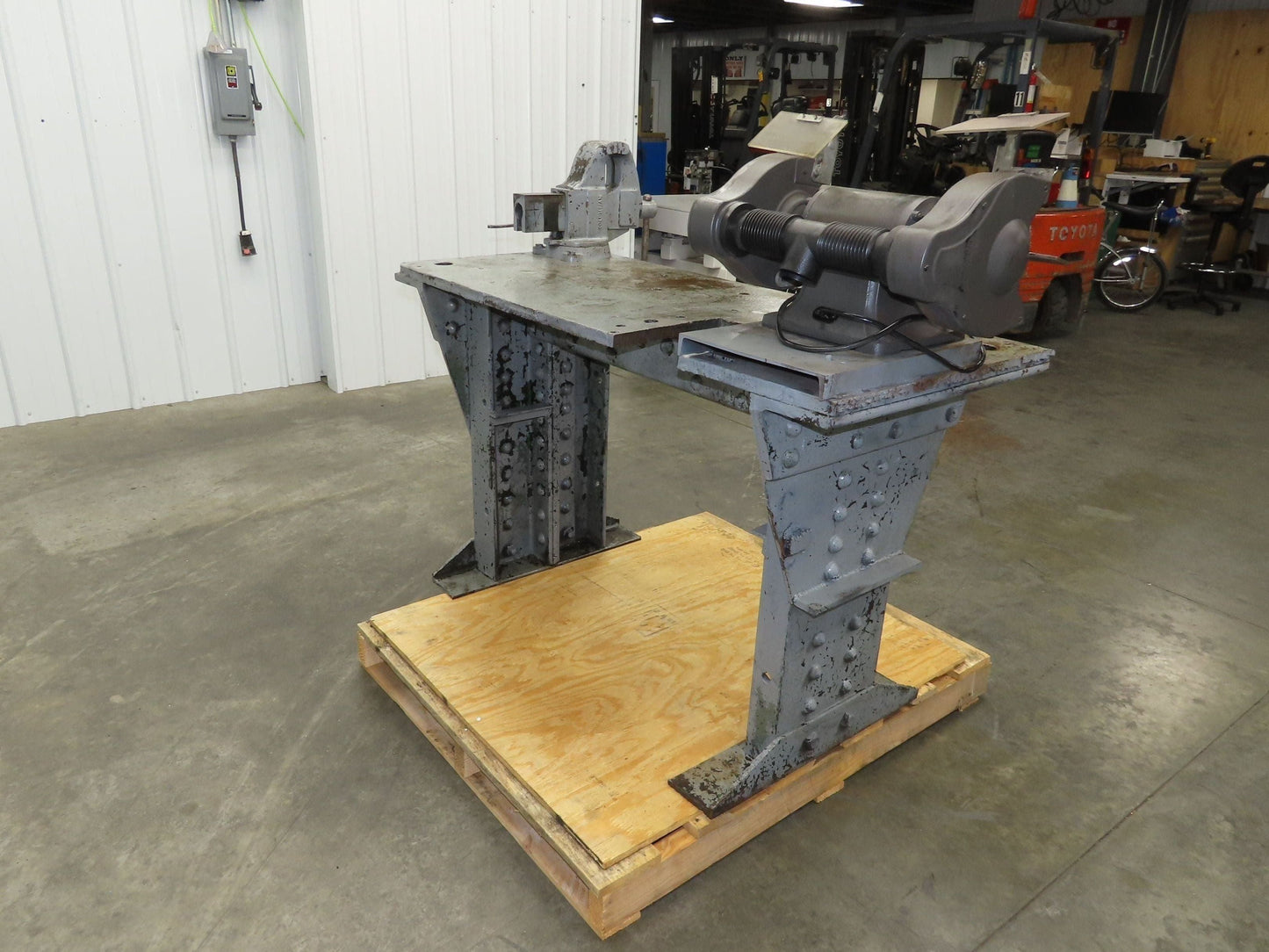 Vintage 1" Thick Top Steel Fabrication Welding Table Work Bench 56"x24"x33"