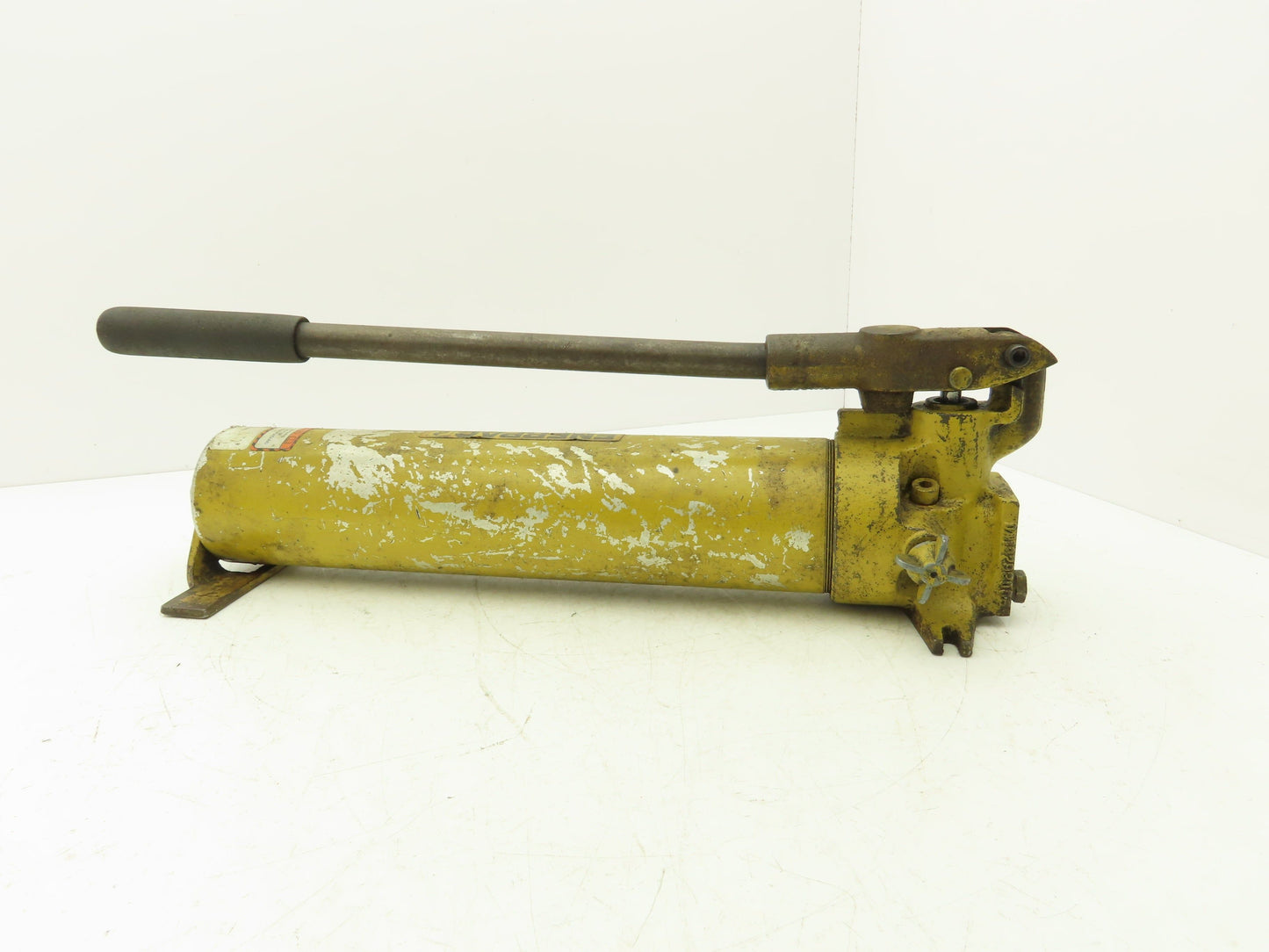 Enerpac P-80 Hydraulic Hand Pump 10,000 PSI 2 Stage