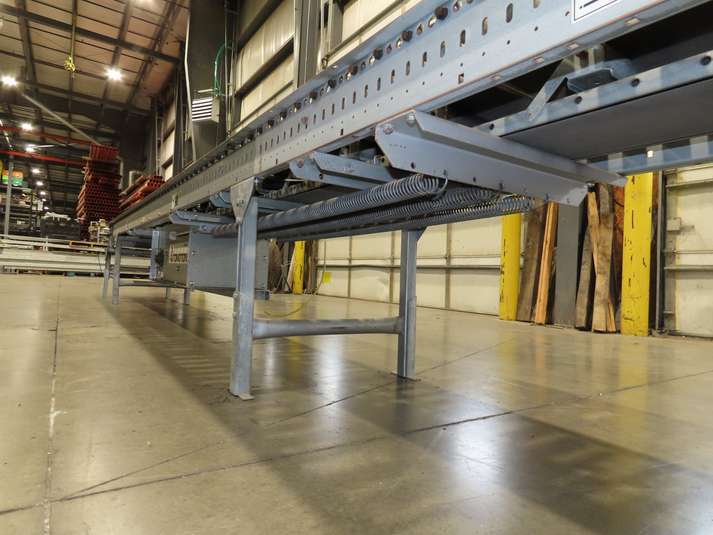 Automotion 24"x 45' Belt Drive Zero Pressure Roller Conveyor 460V Center Drive