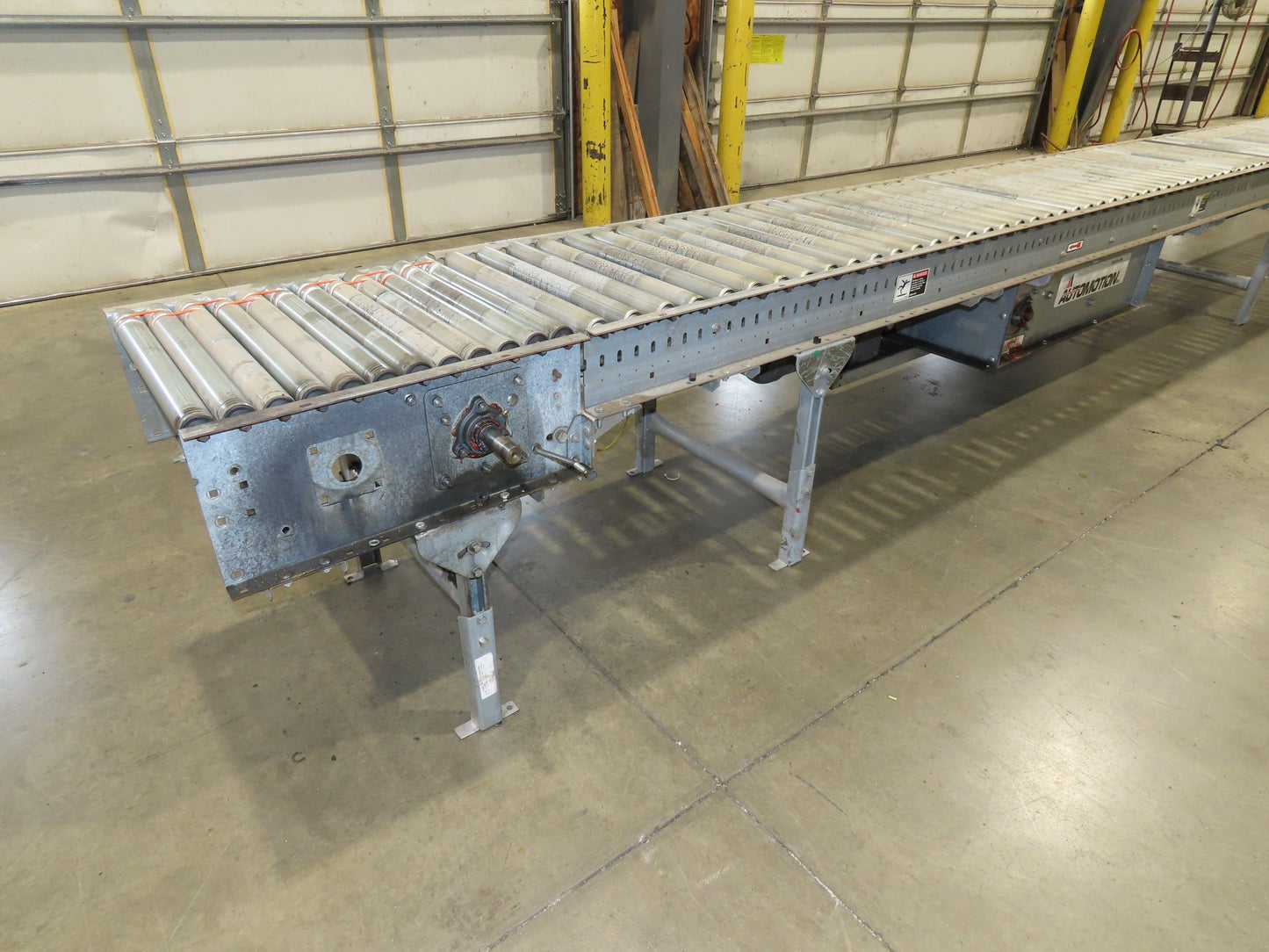 Automotion 24"x 45' Belt Drive Zero Pressure Roller Conveyor 460V Center Drive