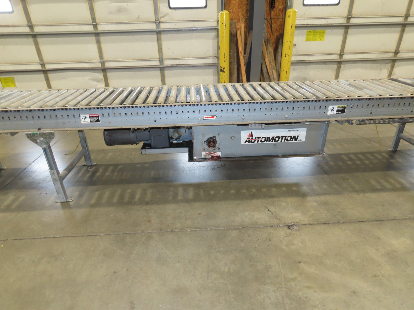 Automotion 24"x 45' Belt Drive Zero Pressure Roller Conveyor 460V Center Drive